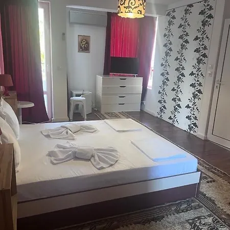 Къща За Гости Canavan'S * Ravda